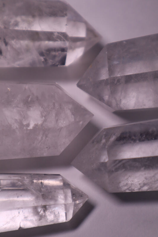 Tour de cristal de quartz clair