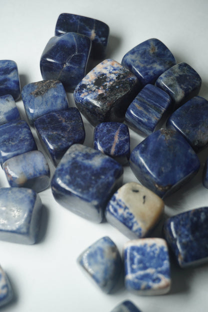 sodalite crystal cube