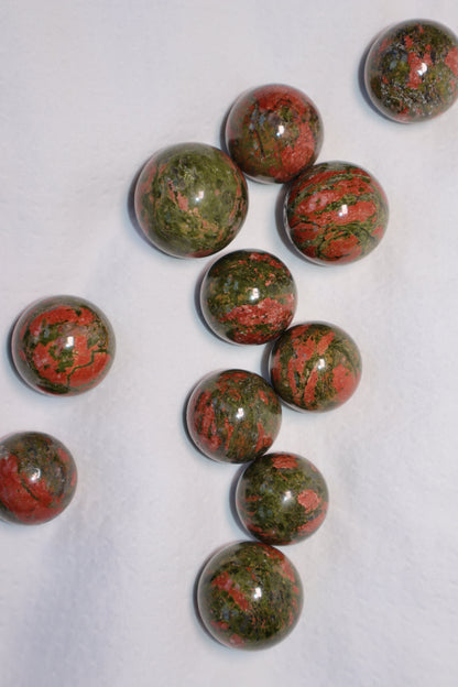 Sphère de cristal unakite
